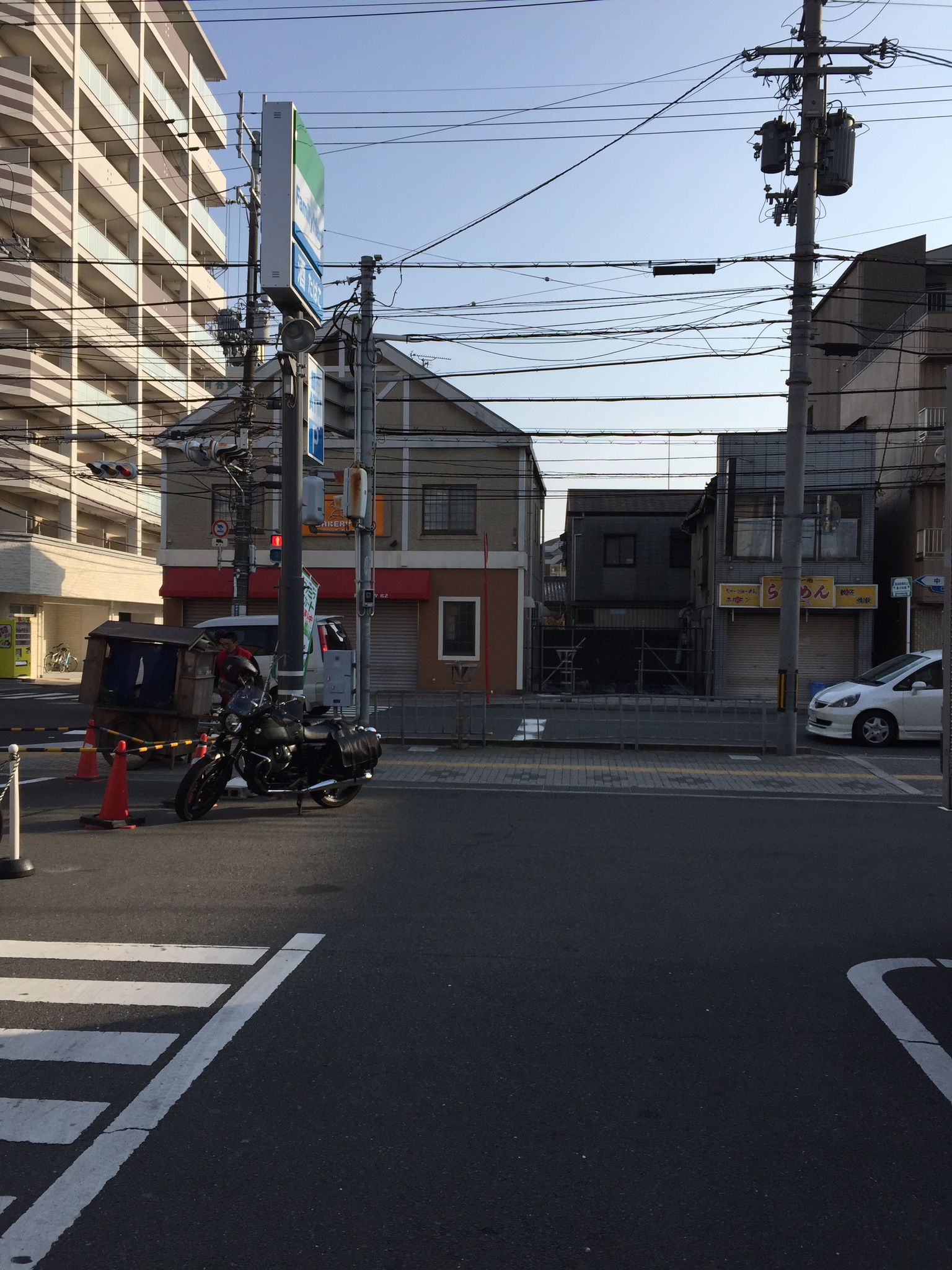 V7でiPhoneの修理に行ってきた帰り