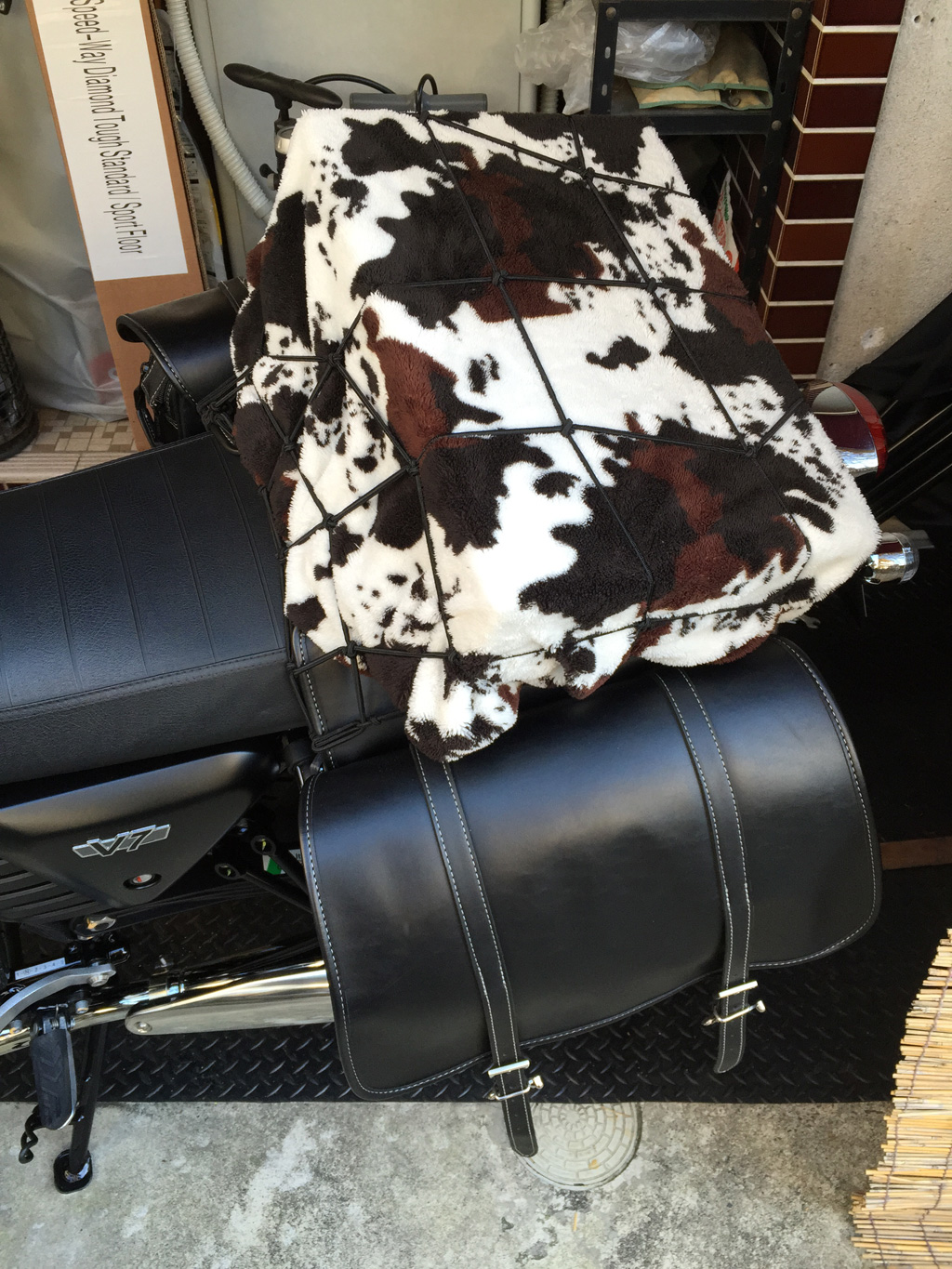 V7にCC1の箱を積んでみた