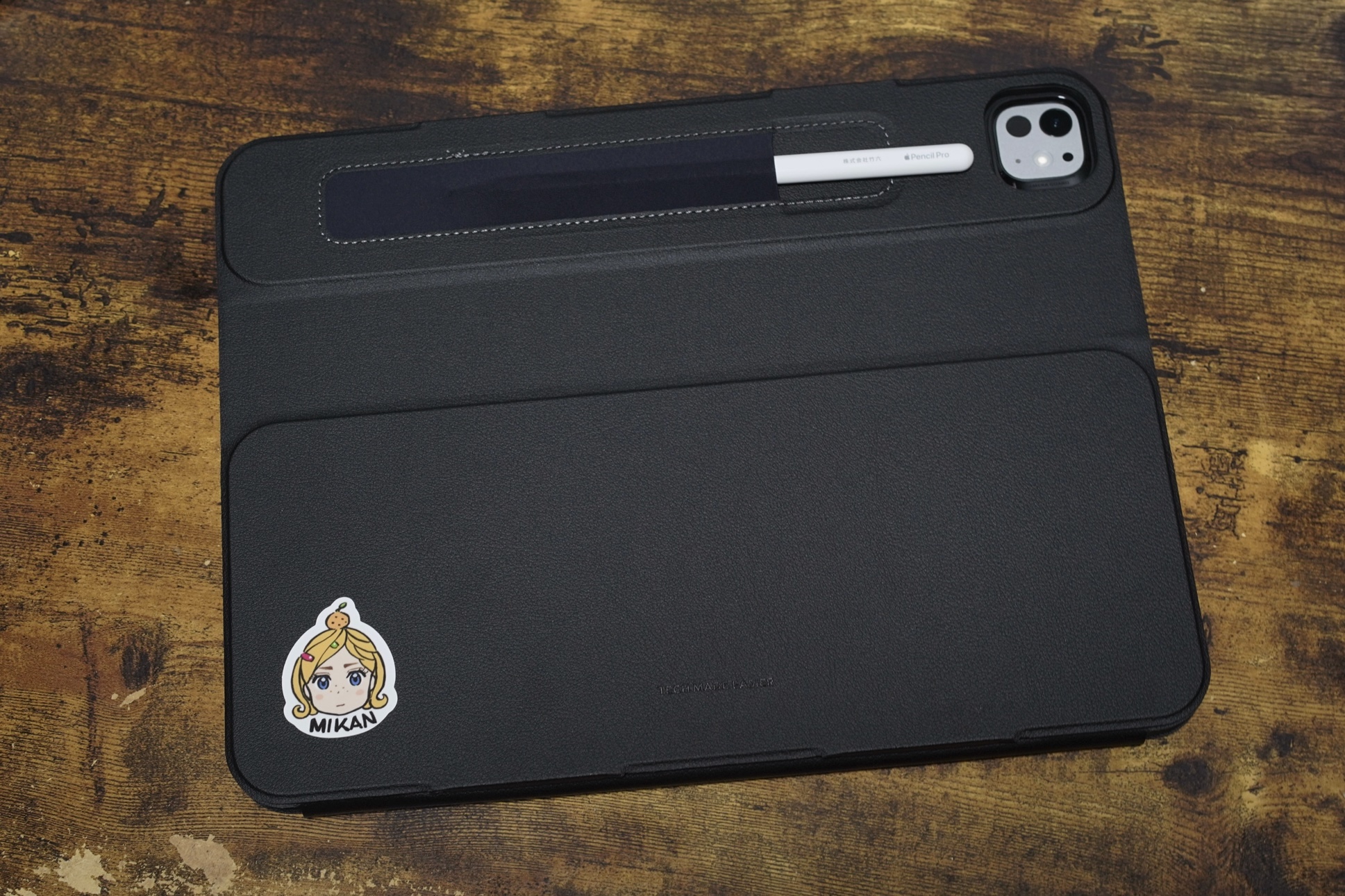 iPad Pro M4 13inch マグネットケース　平置き