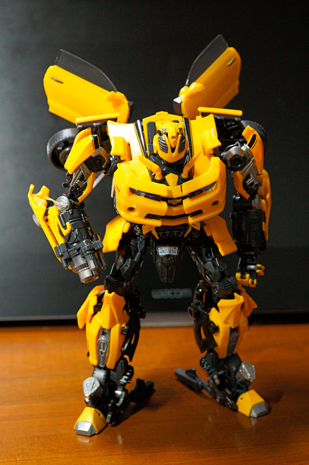 mpm-3バンブルビー　バトルマスク