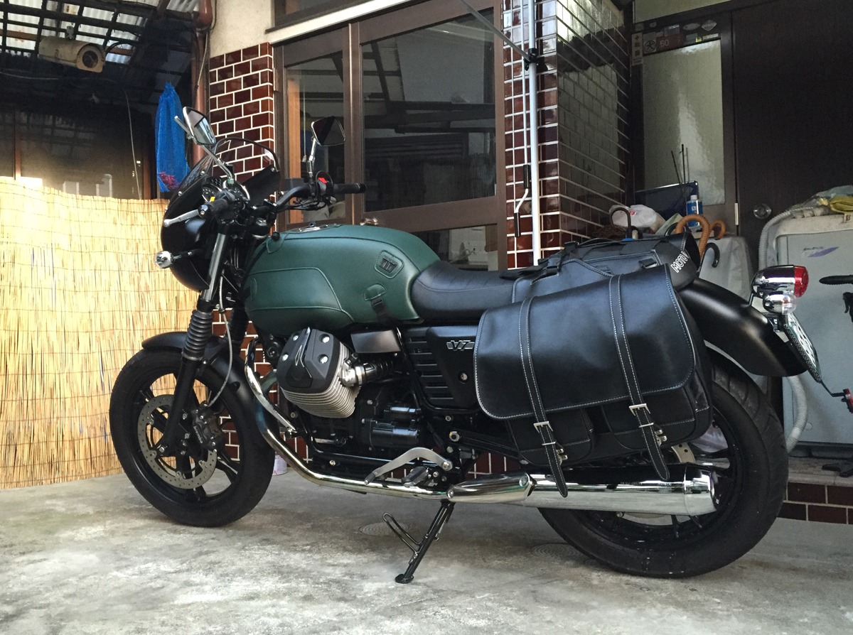 motoguzzi V7 green