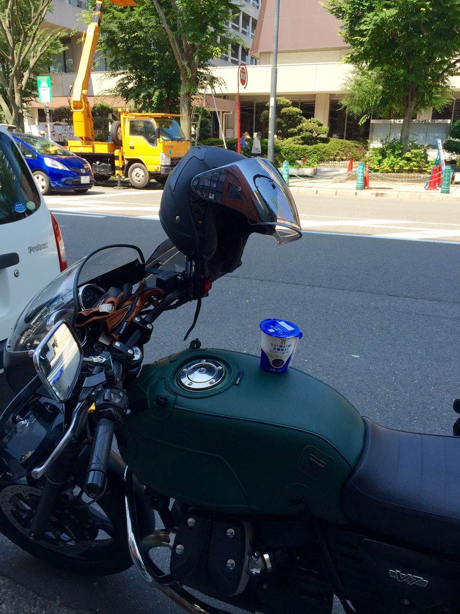 V7で家電屋さんへ02