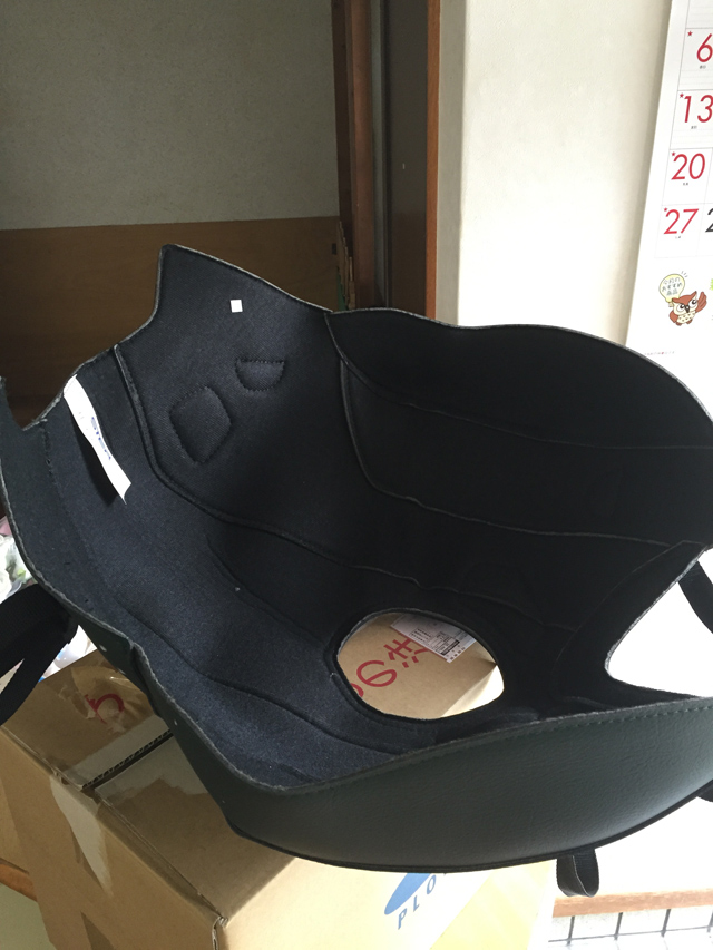 V7用タンクカバー裏