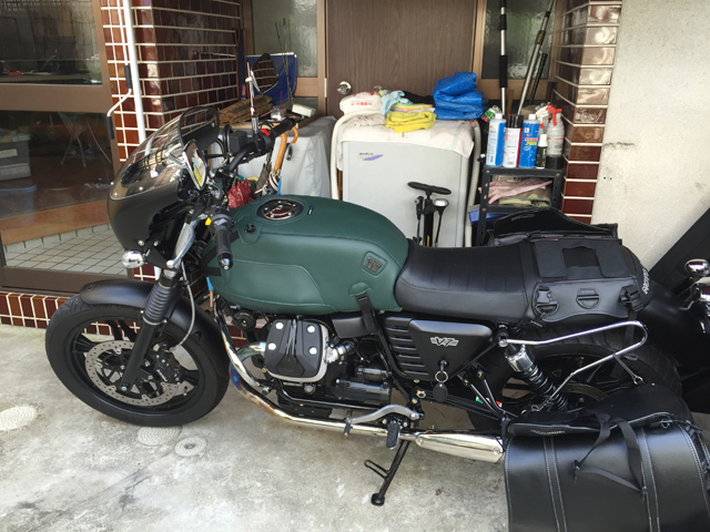 V7　タンクカバー装着